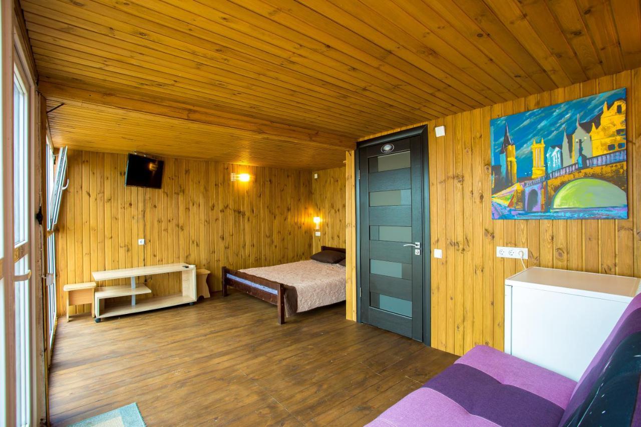 Hotel Б/О Pina Colada Očakiv Exteriér fotografie