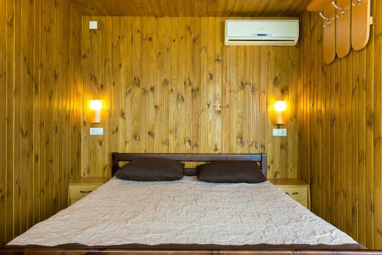 Hotel Б/О Pina Colada Očakiv Exteriér fotografie